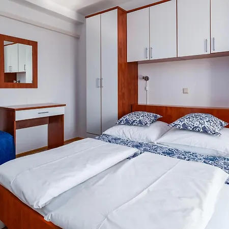 With A Parking Space Banjol, Rab - 5022 Apartment *