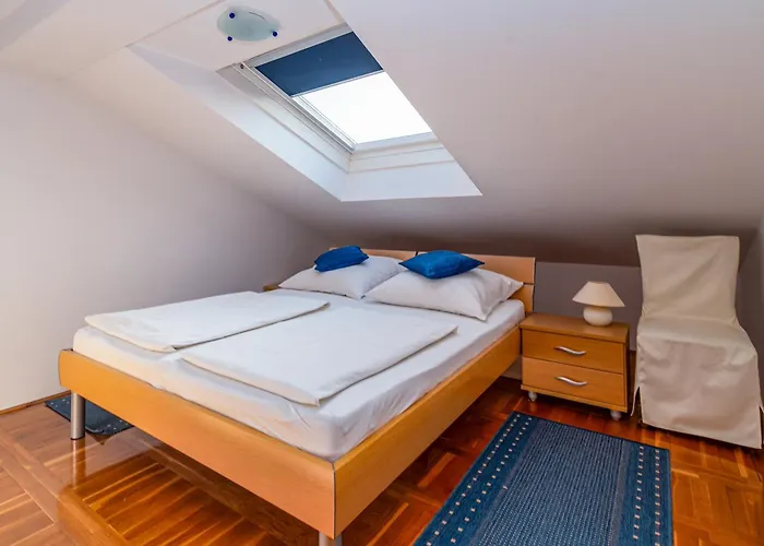 Apartment With Parking Space Banjol, Rab - 5022 Banjol
