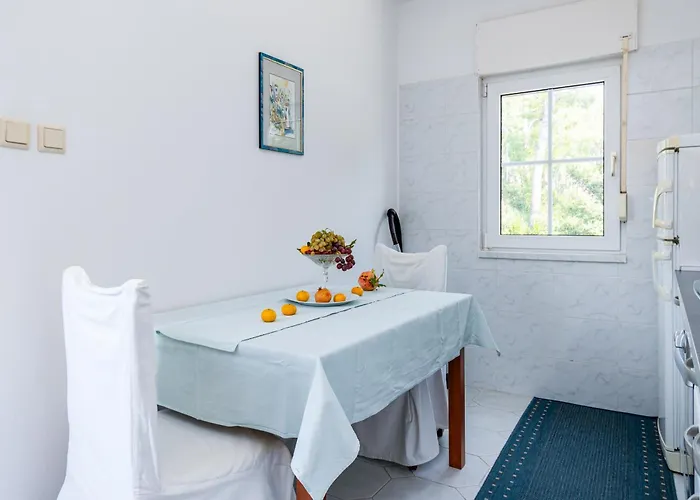 Apartment With Parking Space Banjol, Rab - 5022