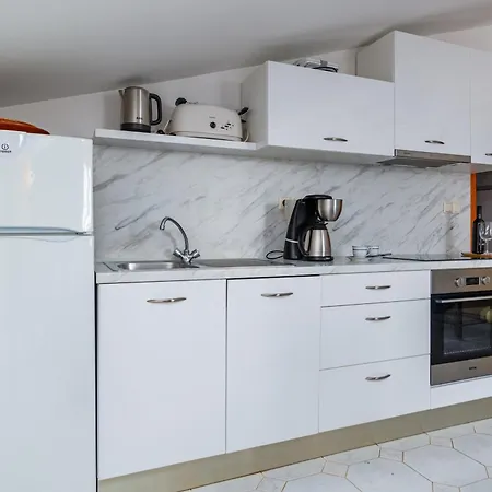 Appartement With Parking Space Banjol, Rab - 5022 Banjol