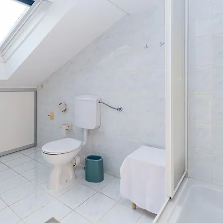 Appartement With Parking Space Banjol, Rab - 5022 Banjol
