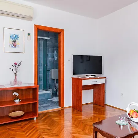 Appartement With Parking Space Banjol, Rab - 5022 Banjol
