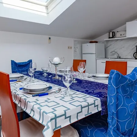 With Parking Space Banjol, Rab - 5022 Appartement