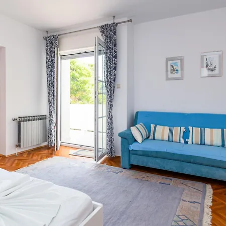Appartement With Parking Space Banjol, Rab - 5022 Banjol
