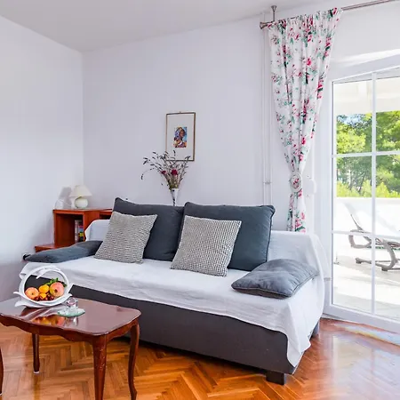 Appartement With Parking Space Banjol, Rab - 5022