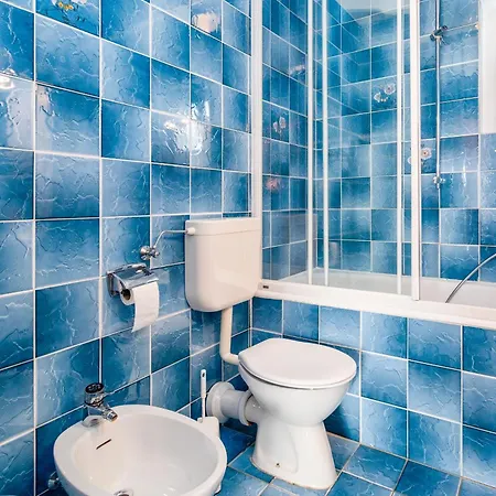 Appartement With Parking Space Banjol, Rab - 5022 Banjol